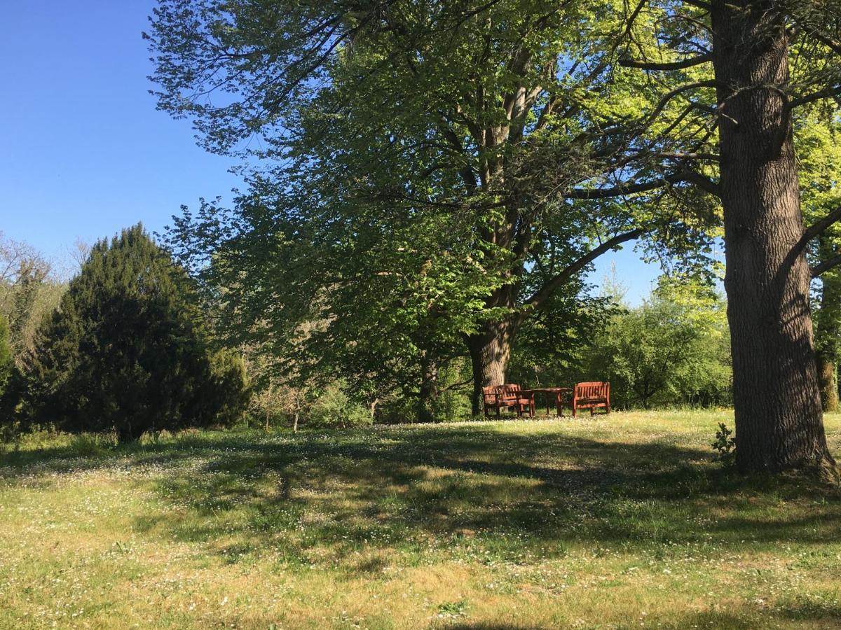 Bed and Breakfast Manoir De L'Epine Saint-Séverin Exterior foto