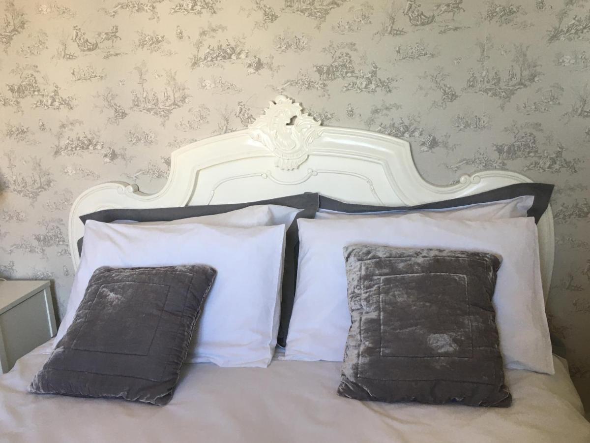 Bed and Breakfast Manoir De L'Epine Saint-Séverin Exterior foto